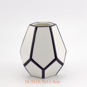 Modern ceramic vase designs white and black